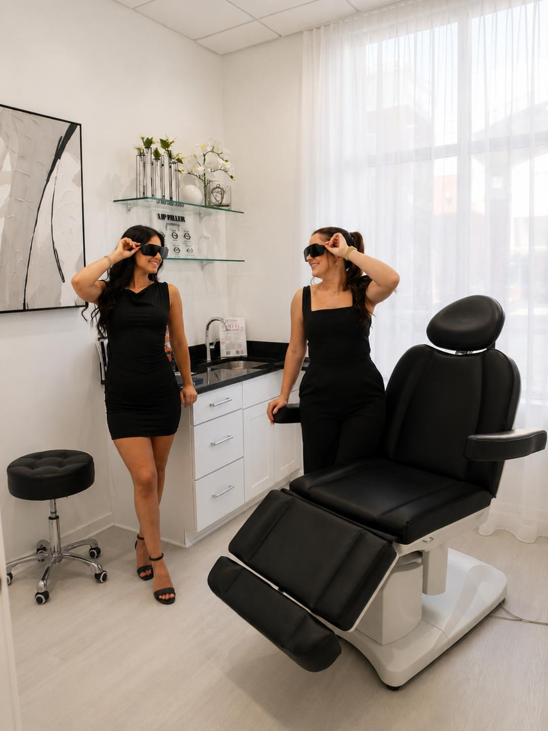 Ms.Injector treatment room with team